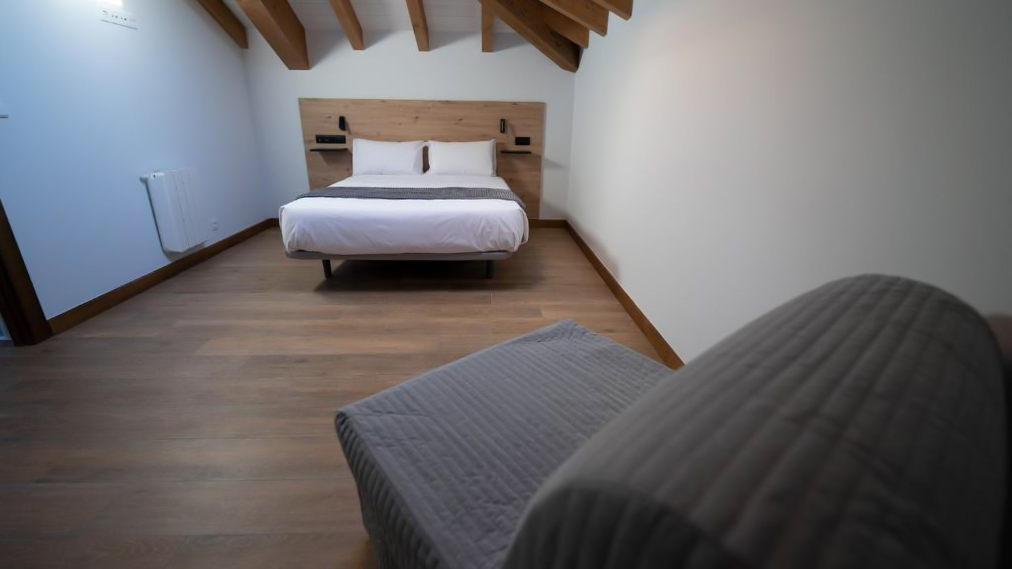 Apartamentos Puerta de Occidente - 3